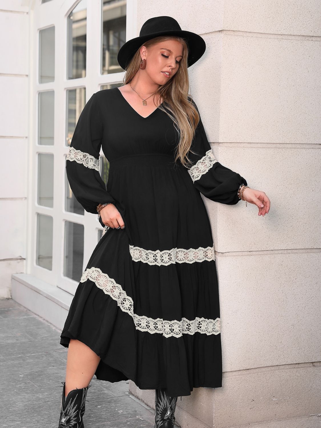 Curve Lace Detail V-Neck Long Sleeve Midi Dress