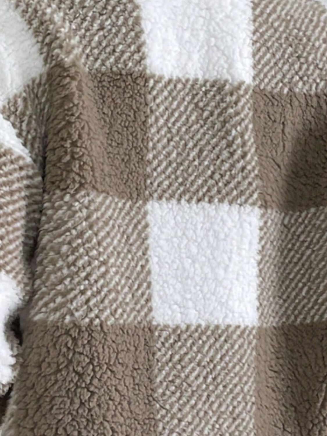 Decorative Pocket Flap Plaid Jacket