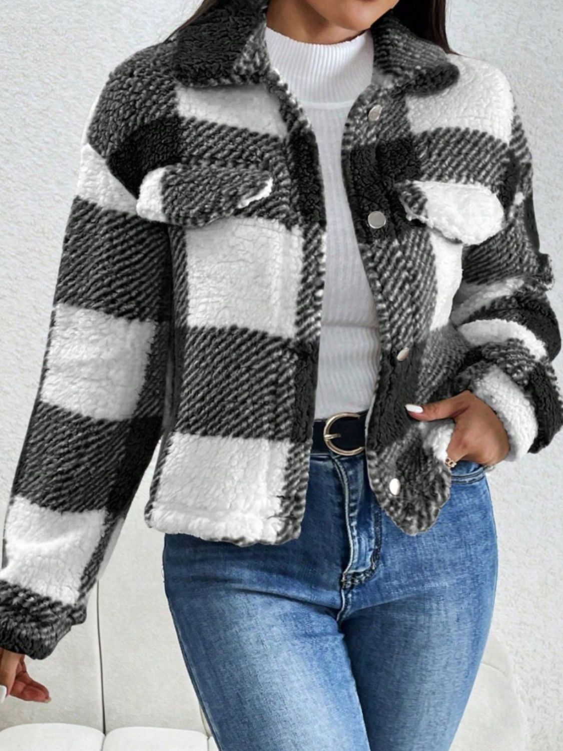 Decorative Pocket Flap Plaid Jacket